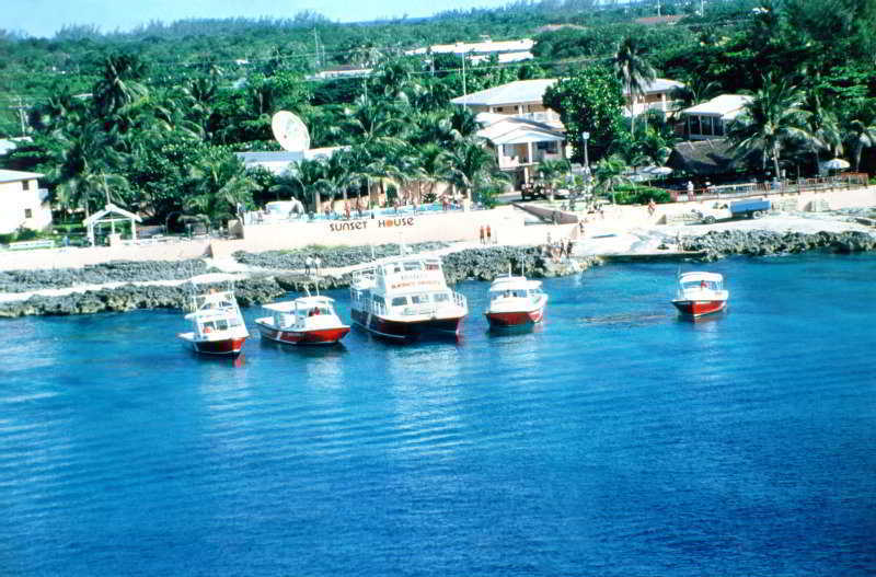 Sunset House Hotel George Town Eksteriør billede